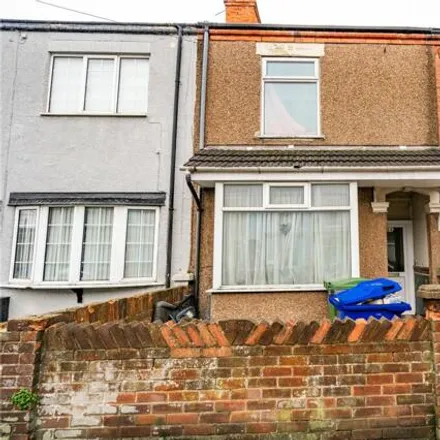 Buy this 3 bed townhouse on Durban Road in Grimsby, DN32 8BX