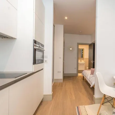 Rent this studio apartment on Watney Stree in Cornwall Street, St. George in the East