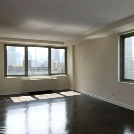 Rent this 2 bed condo on 414 East 82nd Street in New York, NY 10028