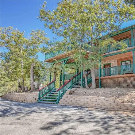 Buy this 2 bed house on 1441 Klamath Road in Moonridge, San Bernardino County