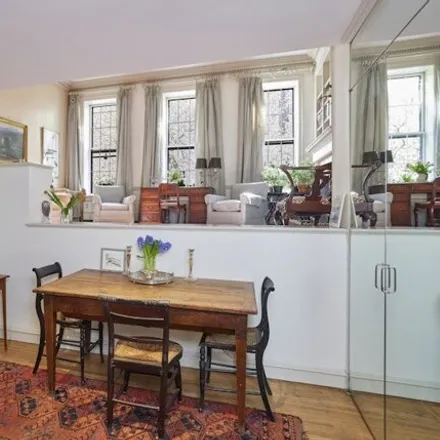 Image 3 - 39 East 75th Street, New York, NY 10021, USA - Townhouse for sale