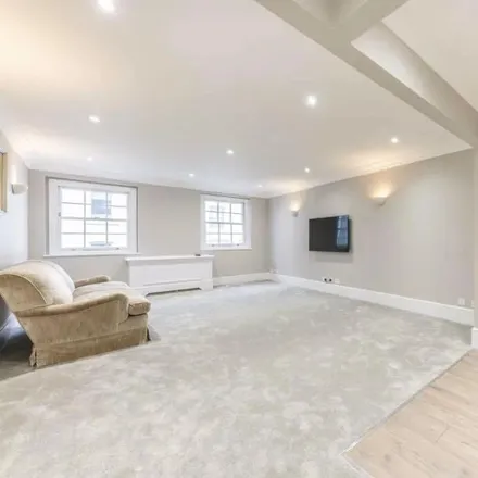 Rent this 2 bed apartment on Dover Street Shaft in Dover Street, London