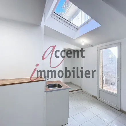 Image 4 - 3 Impasse Figon, 84300 Cavaillon, France - Apartment for rent