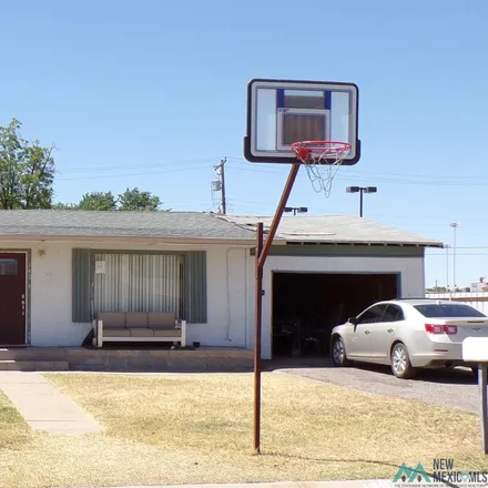 Buy this 3 bed house on 1401 West Merchant Avenue in Artesia, NM 88210