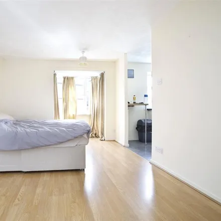 Image 4 - Rossetti Road, South Bermondsey, London, SE16 3EA, United Kingdom - Apartment for rent