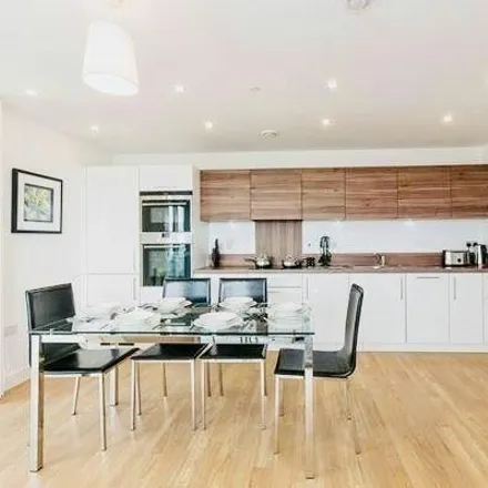 Image 2 - Franklin Street, Bromley-by-Bow, London, E3 3DG, United Kingdom - Apartment for rent