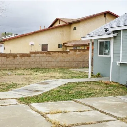 Image 3 - 2051 Shasta Street, Mojave, Kern County, CA 93501, USA - House for sale