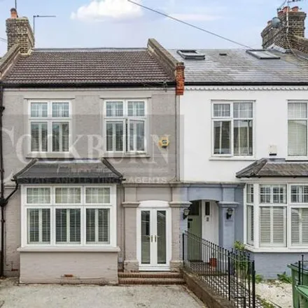 Buy this 4 bed townhouse on 15 Halons Road in South End, London