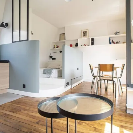 Rent this 2 bed apartment on 92 Boulevard de Courcelles in 75017 Paris, France