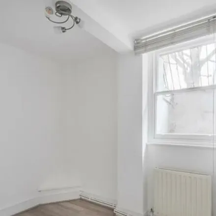 Image 2 - 19 Colville Road, London, W11 2BP, United Kingdom - Apartment for rent
