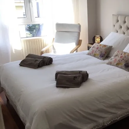 Rent this 2 bed apartment on Hospital Ramón Negrete in Avenida del Faro Pintor Eduardo Sanz, 33