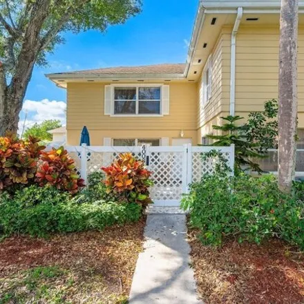 Buy this 2 bed townhouse on 4003 Medford Ct in Boynton Beach, Florida