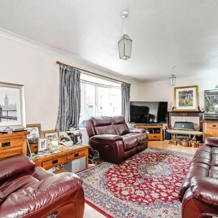 Image 4 - Donnelly Drive, Bedford, MK41 9TT, United Kingdom - House for sale