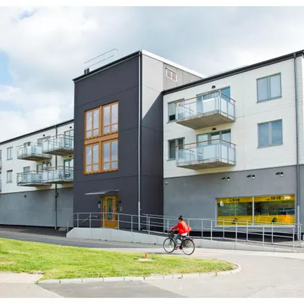 Rent this 4 bed apartment on Katrinebergsgatan 3 in 431 61 Mölndal, Sweden