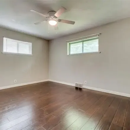 Rent this 3 bed apartment on 2733 Whitewood Drive in Dallas, TX 75233