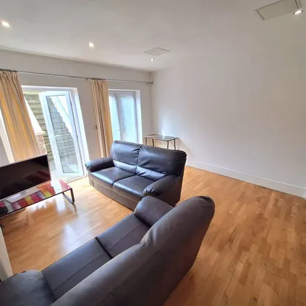Image 3 - 86 North Gate, Bulwell, NG7 7FT, United Kingdom - Apartment for rent
