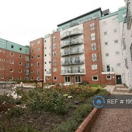 Image 5 - Tower Court, 1 London Road, Newcastle-under-Lyme, ST5 1NB, United Kingdom - Apartment for rent