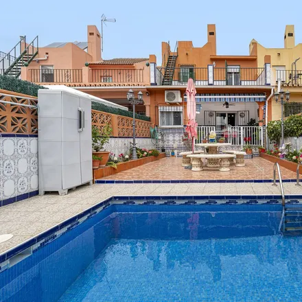 Buy this 4 bed duplex on 29660 Marbella