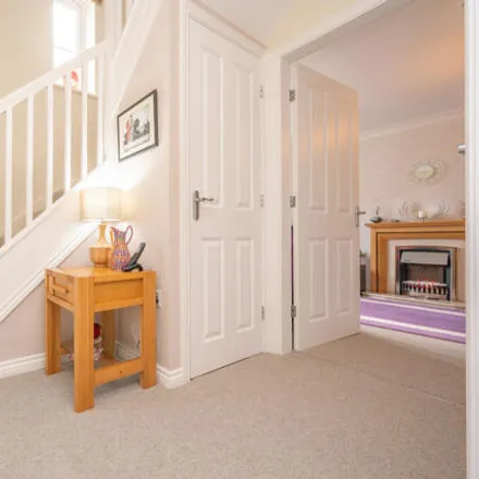 Image 5 - Wood Avens Way, Desborough, NN14 2JP, United Kingdom - Duplex for sale