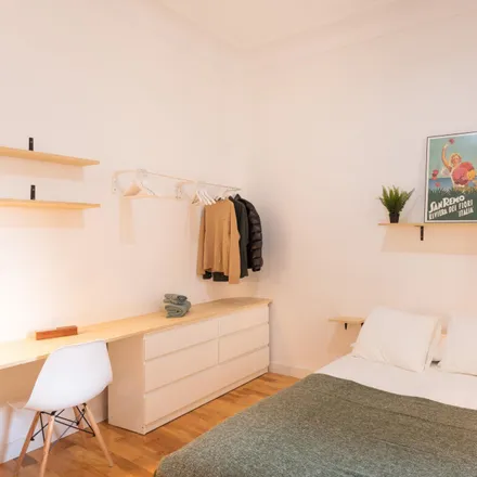 Rent this 8 bed room on Carrer Gran de Gràcia in 243, 08012 Barcelona