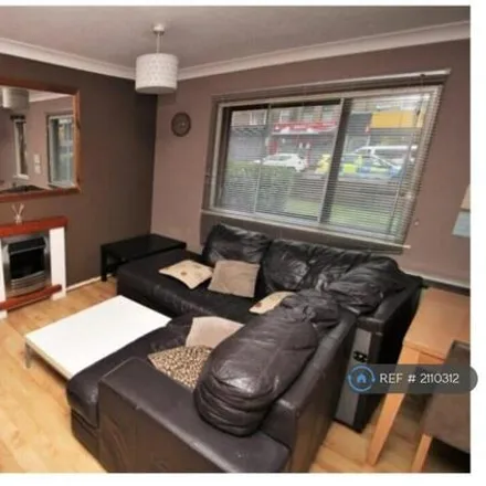 Rent this 2 bed apartment on High Road in London, London