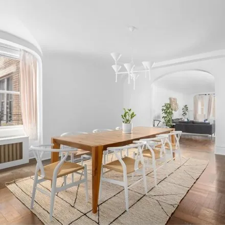 Image 4 - 161 West 75th Street, New York, NY 10023, USA - Apartment for sale