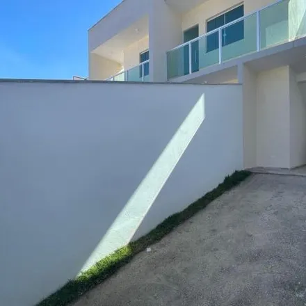 Buy this studio house on Rua Cleuza Souza Lopes in Regional Norte, Betim - MG