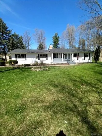 Buy this 3 bed house on 6362 Brian Circle Lane in Burton, MI 48509