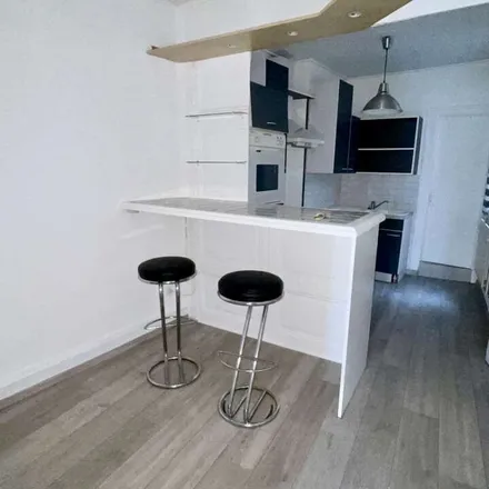Rent this 2 bed apartment on Hôtel de Ville in 5 Place de l'Hôtel de Ville, 42000 Saint-Étienne