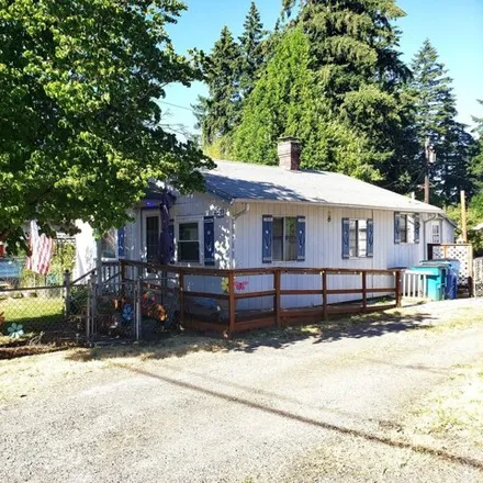 Buy this 2 bed house on 2311 Algona Dr in Vancouver, Washington