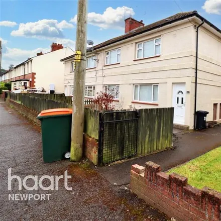 Image 1 - 33 Park Avenue, Rhiwderin, NP10 9FH, United Kingdom - Apartment for rent