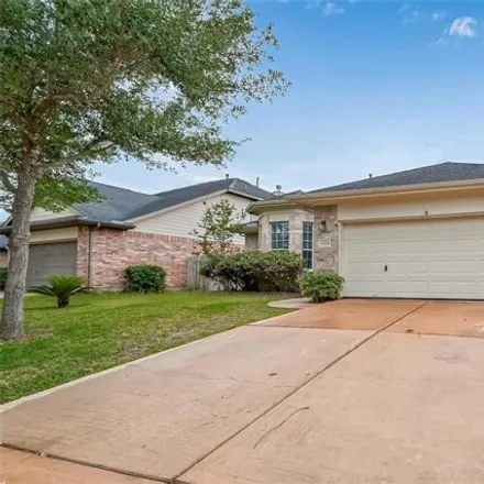 Rent this 3 bed house on 11311 English Rose Trail in Duke, Fort Bend County