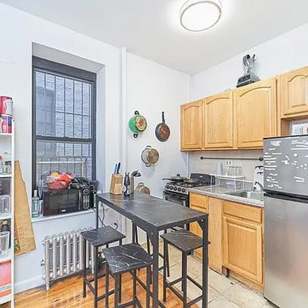 Rent this 4 bed apartment on 66 West 109th Street in New York, NY 10025