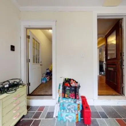 Buy this 6 bed apartment on 485 Edgewood Avenue in Edgewood, New Haven