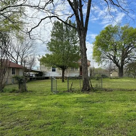 Image 8 - 253 West Madison Avenue, McAlester, OK 74501, USA - House for sale