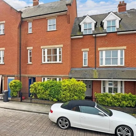 Rent this 4 bed townhouse on 27 Ravensworth Gardens in Cambridge, CB1 2XL