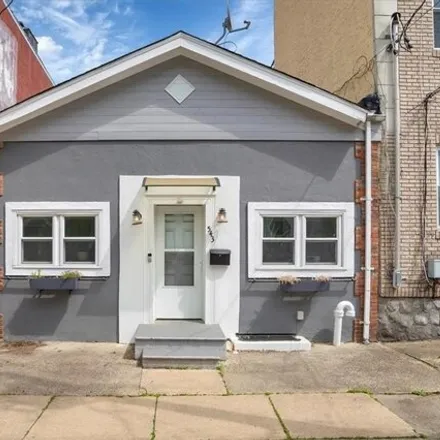 Buy this 3 bed house on 543 North Terrace Avenue in West Mount Vernon, City of Mount Vernon