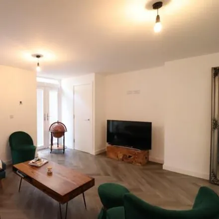 Image 1 - Windsor lofts apartments, Porthkerry Road, Barry, CF62 7AY, United Kingdom - Townhouse for rent