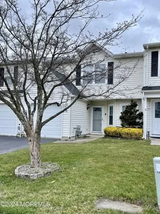 Buy this 3 bed townhouse on 33 Mariners Cove in Bergerville, Howell Township