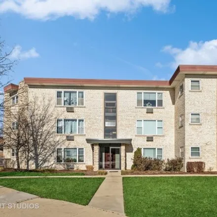 Buy this 2 bed condo on 5767-5779 North Northwest Highway in Chicago, IL 60631