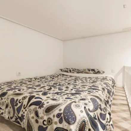 Rent this studio apartment on Madrid in Calle de Buenavista, 30