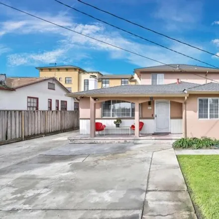 Buy this 5 bed house on Edison Brentwood Academy in Clarke Avenue, East Palo Alto