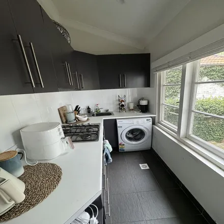 Image 3 - O'Brien Street, Bondi Beach NSW 2026, Australia - Apartment for rent