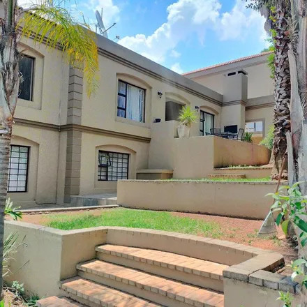 Image 5 - Keerweer Street, Silverfields Park, Krugersdorp, 1746, South Africa - Apartment for rent