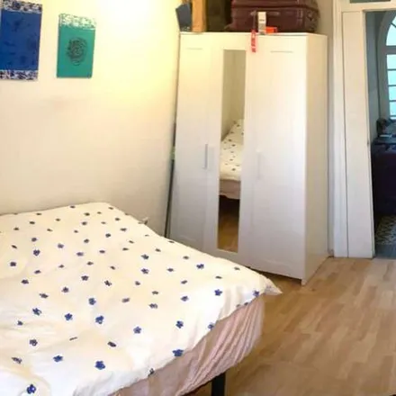Rent this 2 bed apartment on Carrer del Consell de Cent in 13, 08001 Barcelona
