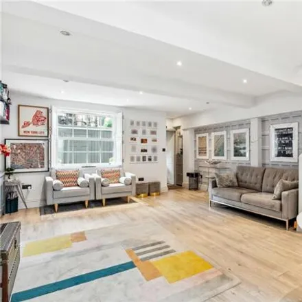 Image 3 - 18 St Anns Road, London, W11 4SR, United Kingdom - Townhouse for sale