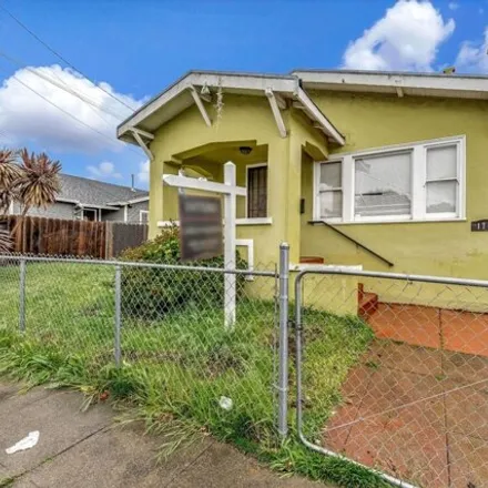 Buy this 3 bed house on 1750 101st Avenue in Oakland, CA 94621