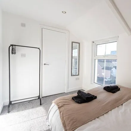 Image 1 - Roath, CF24 3FX, United Kingdom - Apartment for rent