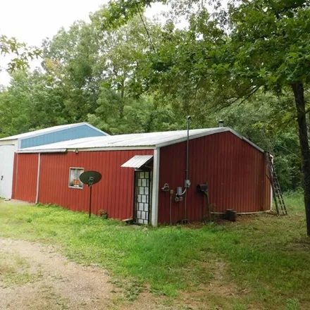 Buy this studio house on 77 Dusty Trail in Highland, Sharp County
