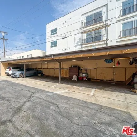 Image 9 - 914 Gramercy Drive, Los Angeles, CA 90019, USA - House for sale